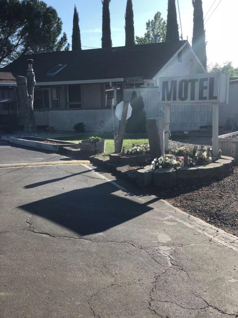 Kelseyville Motel Zewnętrze zdjęcie